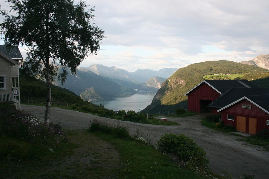 Apartmán Hesthaug Gard Eidsdal Exteriér fotografie