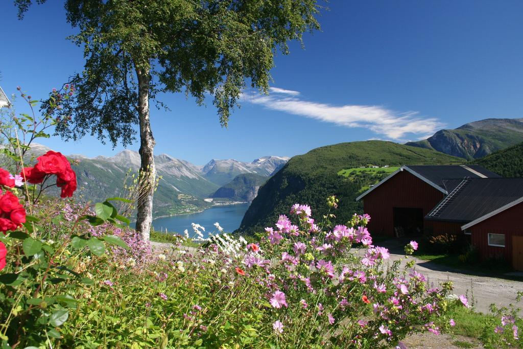 Apartmán Hesthaug Gard Eidsdal Exteriér fotografie