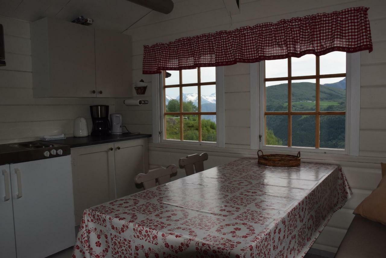 Apartmán Hesthaug Gard Eidsdal Exteriér fotografie